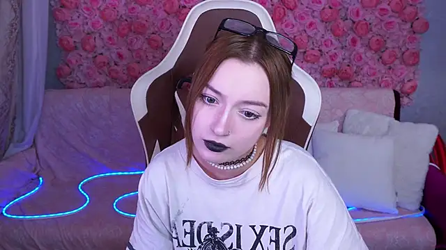 FoxyMayy online show from 06-07-26, 08:01