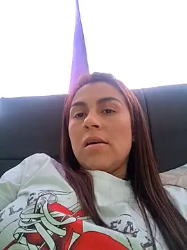 vanessa-titisM online show from 04-19-26, 06:54