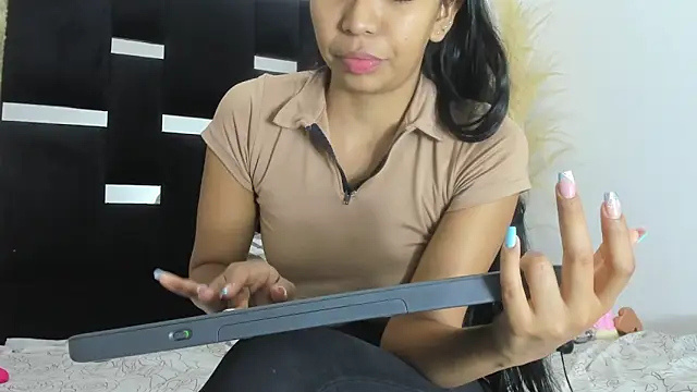 Maeve6721 online show from 10-18-25, 10:49