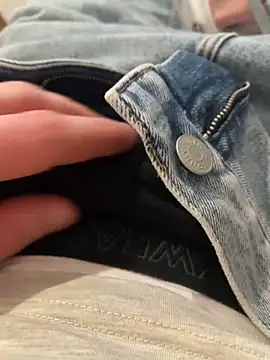 Milike 93 online show from 02-22-26, 11:47