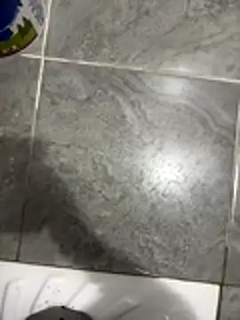 Snapshot of LAZ3R1 chatting on 11-20-25, 05:23 LAZ3R1 online show from 11-20-25, 05:23