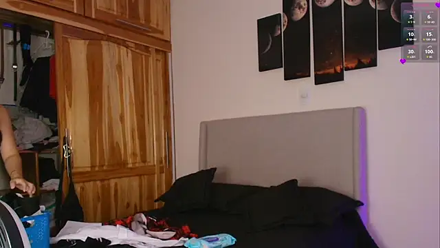 Snapshot of MaryMoon_ chatting on 12-01-25, 10:04 MaryMoon online show from 12-01-25, 10:04