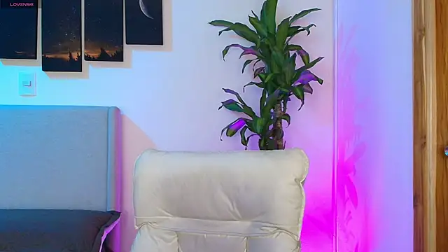 MaryMoon  online show from 02-01-26, 01:26