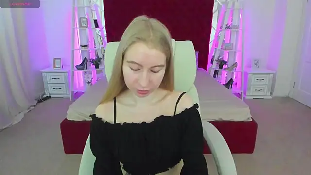 Alina Blonde online show from 06-07-26, 05:33