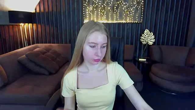 Alina Blonde online show from 06-11-26, 05:49