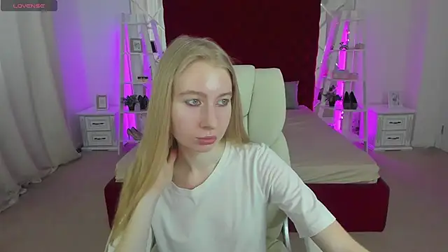 Alina Blonde online show from 07-02-26, 05:35
