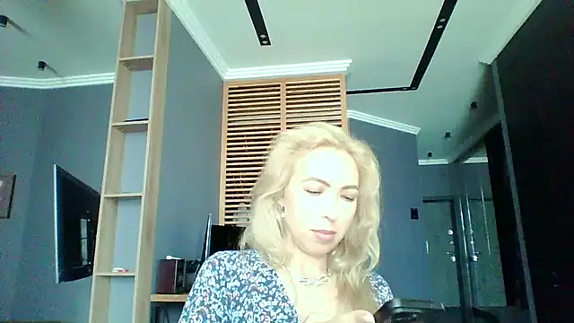 Ivvona online show from 07-25-26, 10:46