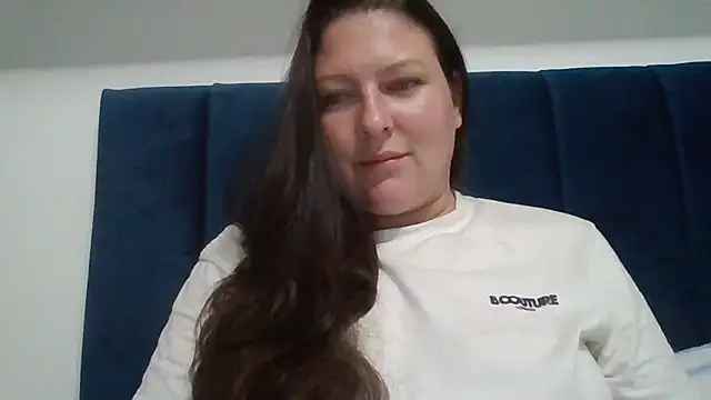 Snapshot of Zarelaa chatting on 07-15-26, 07:41 Zarelaa online show from 07-15-26, 07:41