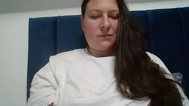 Snapshot of Zarelaa chatting on 07-22-26, 07:27 Zarelaa online show from 07-22-26, 07:27