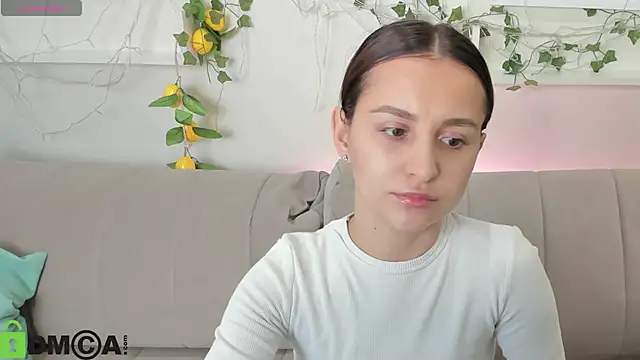Mary 0Smith online show from 10-23-25, 06:02