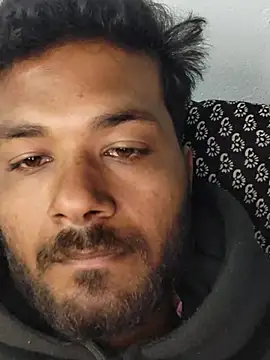 Snapshot of devil_khilesh chatting on 12-22-25, 05:15 devil khilesh online show from 12-22-25, 05:15