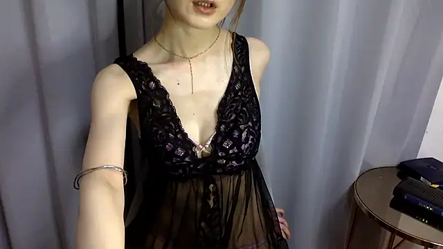 Snapshot of mari_maria chatting on 09-21-25, 06:26 mari maria online show from 09-21-25, 06:26