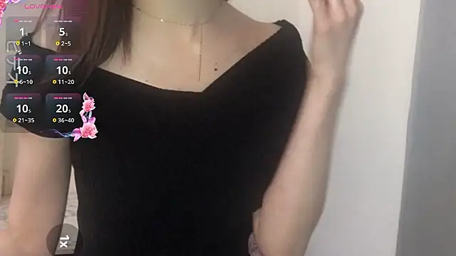 Snapshot of mari_maria chatting on 10-24-25, 05:42 mari maria online show from 10-24-25, 05:42