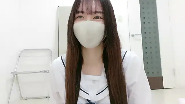 Snapshot of _Mia_land_ chatting on 12-19-25, 01:18 Mia land online show from 12-19-25, 01:18