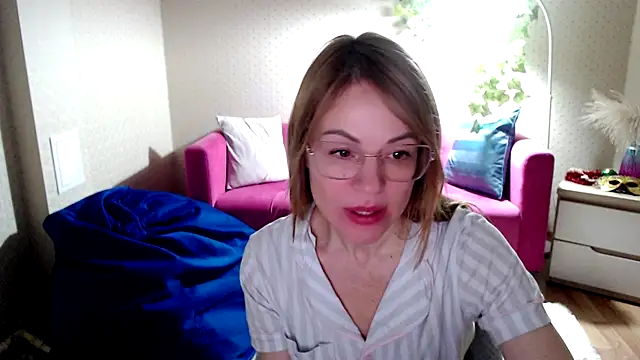 shy hot cat online show from 11-29-25, 09:56