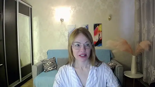 shy hot cat online show from 12-02-25, 09:03