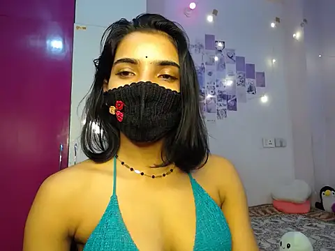 Snapshot of Sweetangle24 chatting on 10-28-25, 07:38 Sweetangle24 online show from 10-28-25, 07:38