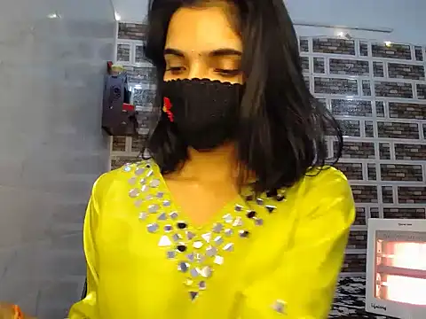 Snapshot of Sweetangle24 chatting on 11-29-25, 08:23 Sweetangle24 online show from 11-29-25, 08:23