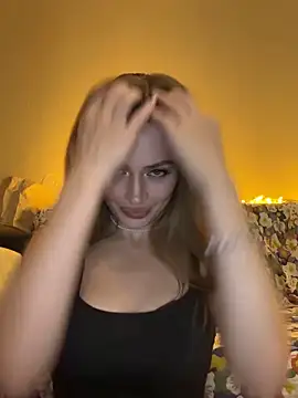 Elizabeth Tay online show from 10-01-25, 05:52