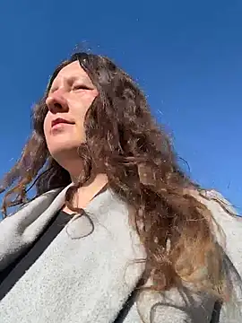 Snapshot of AnielaMarie chatting on 09-22-25, 02:52 AnielaMarie online show from 09-22-25, 02:52