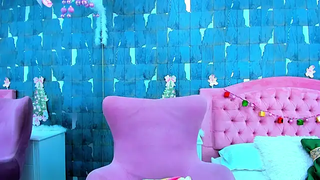 EvelynBun online show from 12-18-25, 02:45