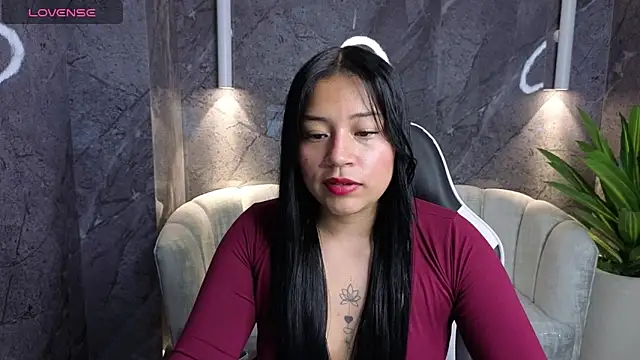 Snapshot of Charlotte_Tx chatting on 09-12-25, 12:27 Charlotte Tx online show from 09-12-25, 12:27