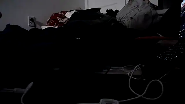 jasoncali305 online show from 10-21-25, 08:15