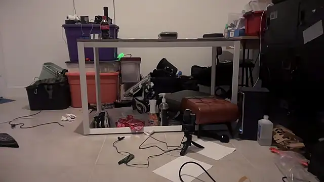 jasoncali305 online show from 12-05-25, 03:20