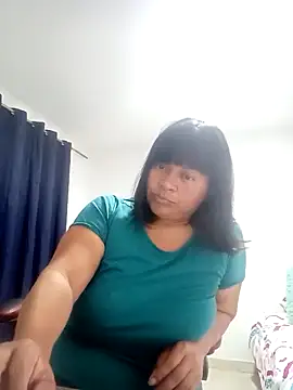 adri89-g online show from 11-28-25, 07:38