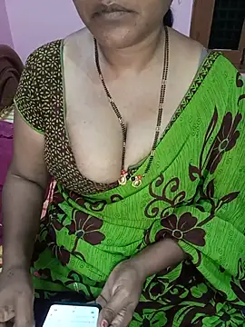 Snapshot of KannadaTamilTeluguBeauty chatting on 06-19-26, 03:16 KannadaTamilTeluguBeauty online show from 06-19-26, 03:16