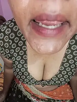 Snapshot of KannadaTamilTeluguBeauty chatting on 06-23-26, 01:25 KannadaTamilTeluguBeauty online show from 06-23-26, 01:25