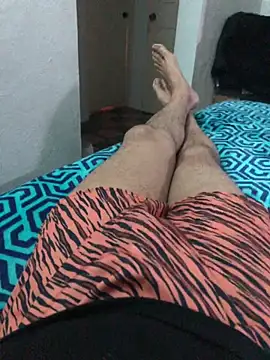 Snapshot of Jonpideme chatting on 10-28-25, 05:26 Jonpideme online show from 10-28-25, 05:26