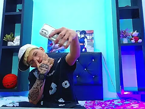 EL VENEZOLANO 22CM online show from 11-23-25, 03:28