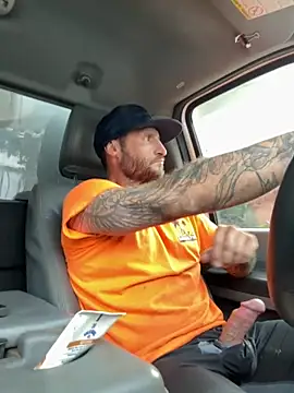 Snapshot of skip69xxx chatting on 11-18-25, 10:03 skip69xxx online show from 11-18-25, 10:03