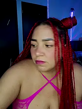 alexiaystive3 online show from 07-08-26, 07:07