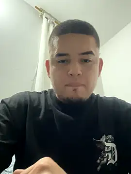 Snapshot of Baruch1622 chatting on 10-26-25, 11:09 Baruch1622 online show from 10-26-25, 11:09