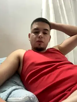 Snapshot of Baruch1622 chatting on 10-28-25, 02:48 Baruch1622 online show from 10-28-25, 02:48