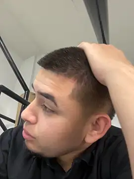 Snapshot of Baruch1622 chatting on 10-28-25, 04:20 Baruch1622 online show from 10-28-25, 04:20