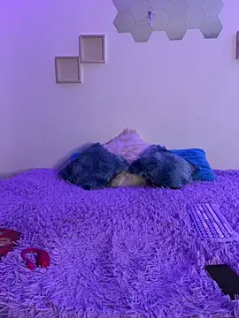 Daliila 11 online show from 11-08-25, 02:34