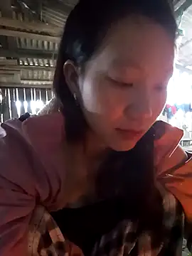 bonnie-00 online show from 11-26-25, 12:00