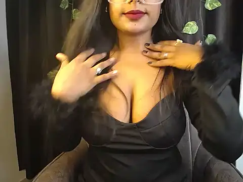 Naughtyy stripgirl online show from 11-12-25, 01:33