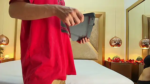 EthanCollen online show from 09-30-25, 10:37