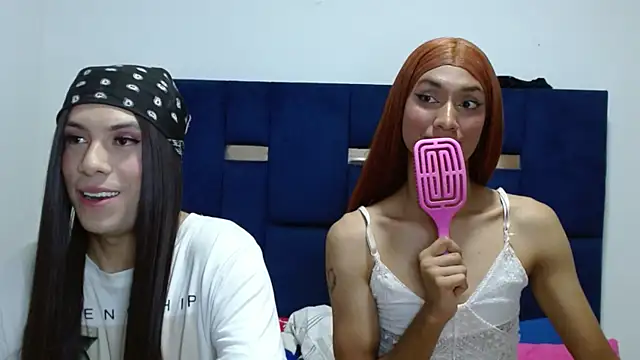PinkLuna LolaBloom online show from 05-15-26, 11:45