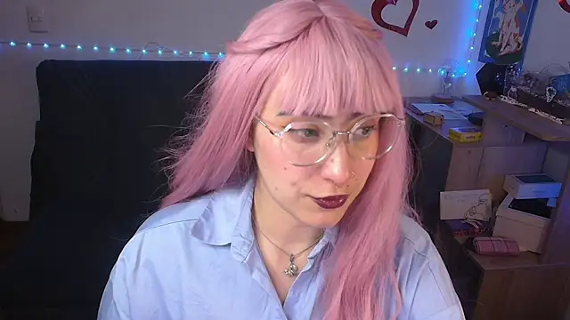 Miacatsito3 online show from 05-23-26, 02:06