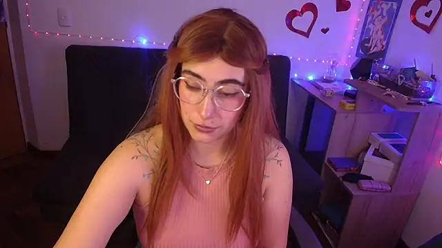 Miacatsito3 online show from 06-04-26, 03:23