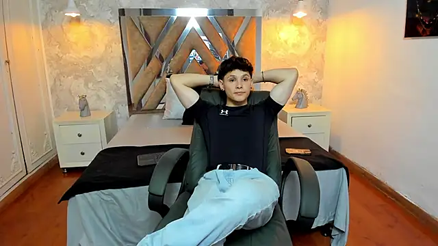 kraven lust online show from 10-07-25, 03:47