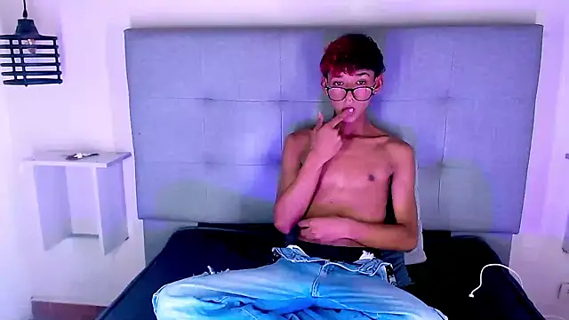 Billie Turner  online show from 09-19-25, 09:37