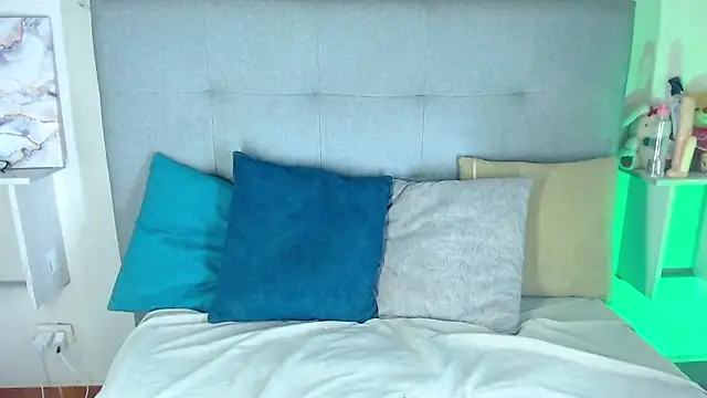 Billie Turner  online show from 10-13-25, 07:30