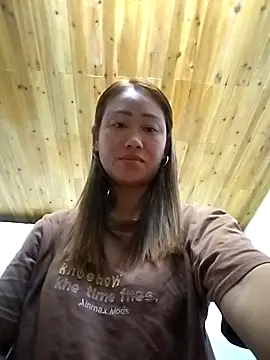 Snapshot of Dung_x chatting on 09-23-25, 10:57 Dung x online show from 09-23-25, 10:57