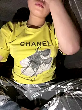 Van xx online show from 12-22-25, 02:03